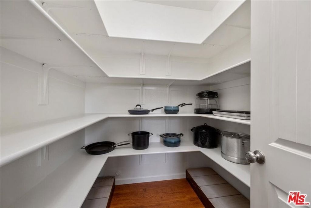 220 Hans Place - Photo 19