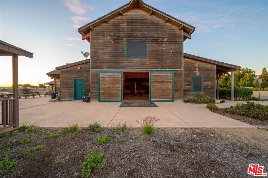 220 Hans Place - Photo 42