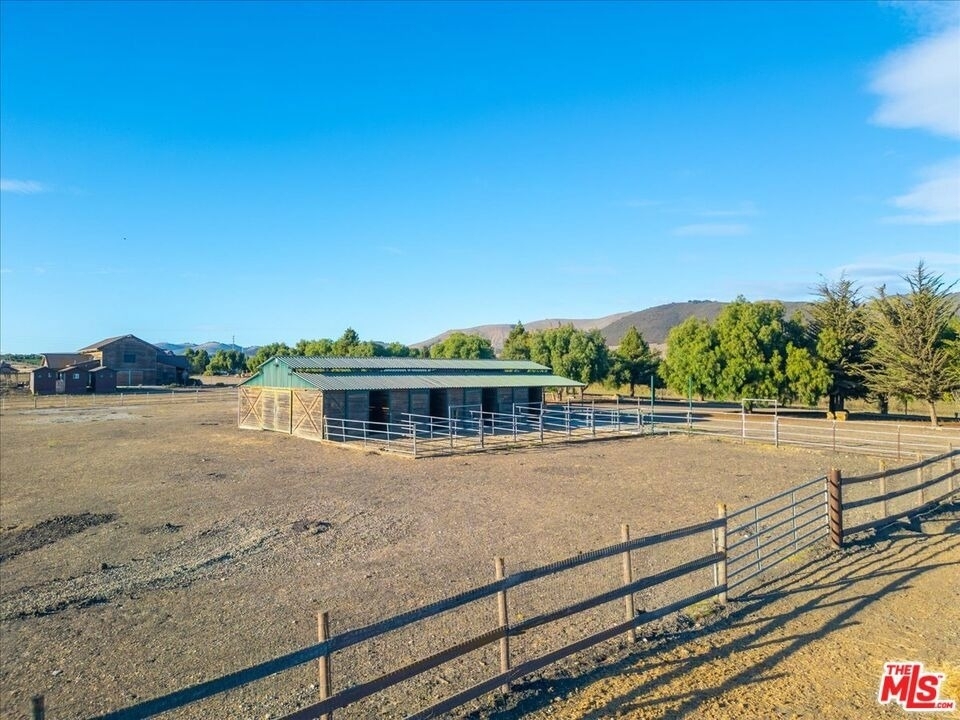220 Hans Place - Photo 60