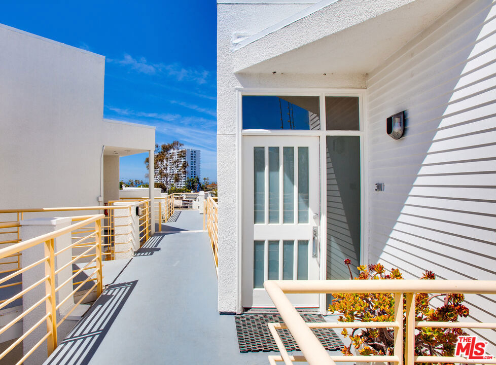 3002 3rd Street - Photo 32