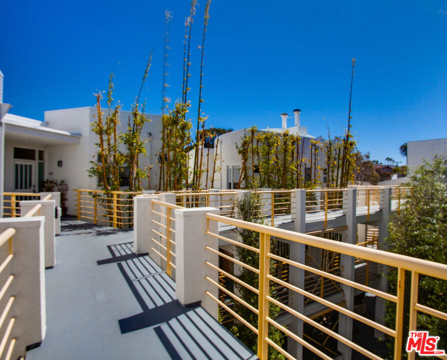 3002 3rd Street - Photo 34