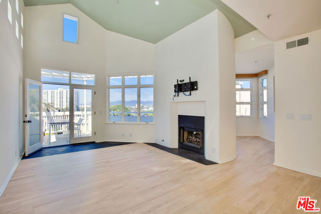 3002 3rd Street - Photo 2