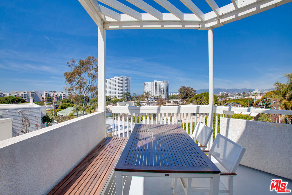 3002 3rd Street - Photo 4