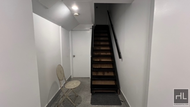 21 Adelphi Street - Photo 20