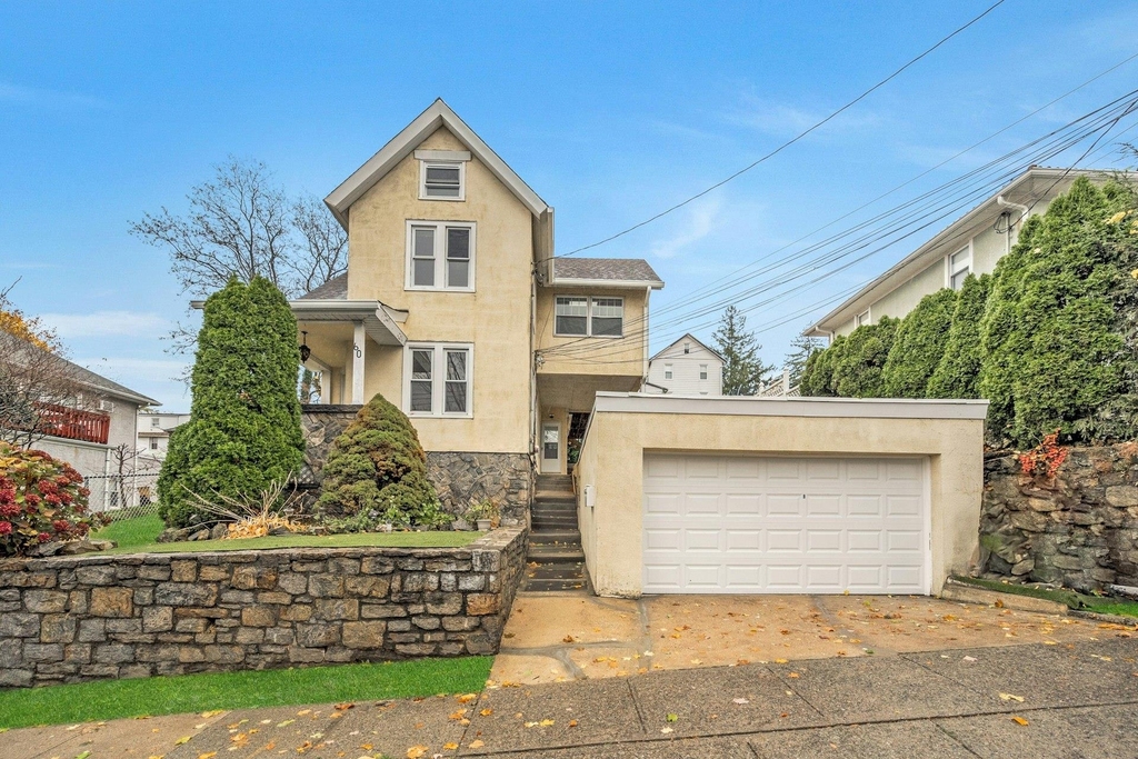 60 Wallace Street - Photo 0