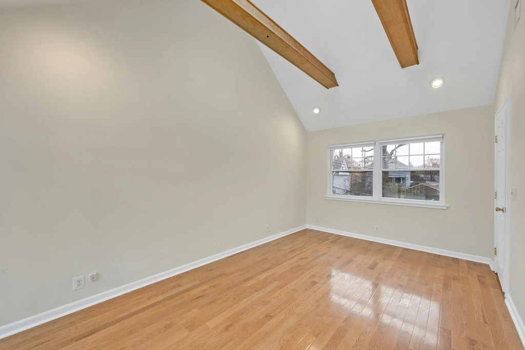 60 Wallace Street - Photo 5