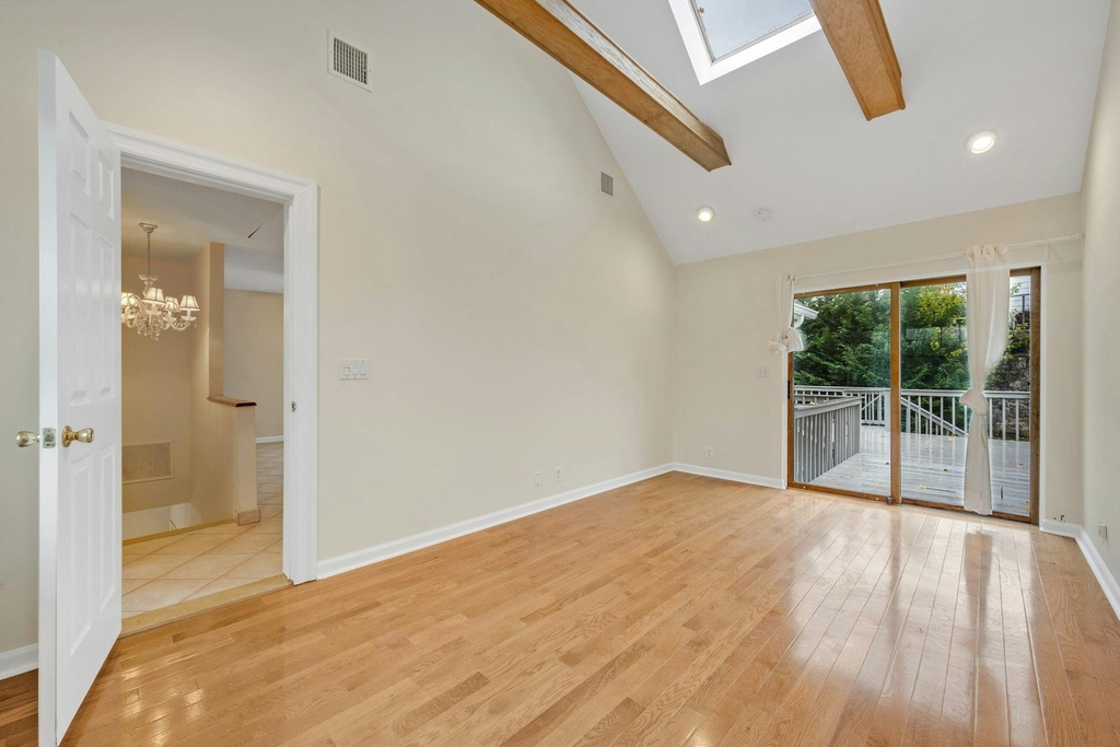 60 Wallace Street - Photo 4