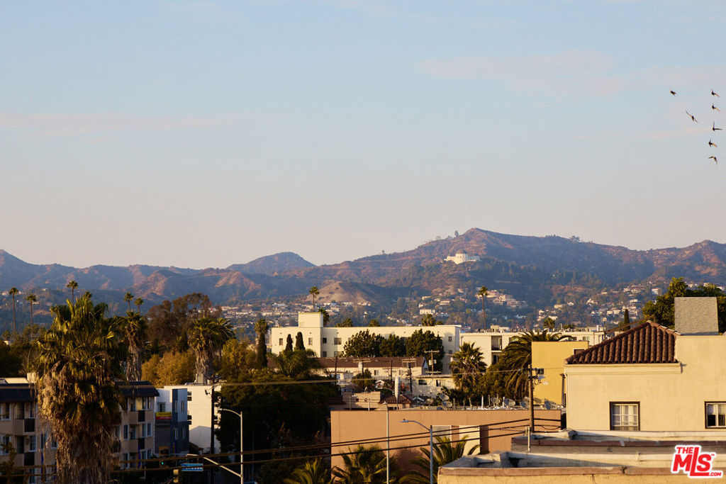 3977 Beverly Boulevard - Photo 12