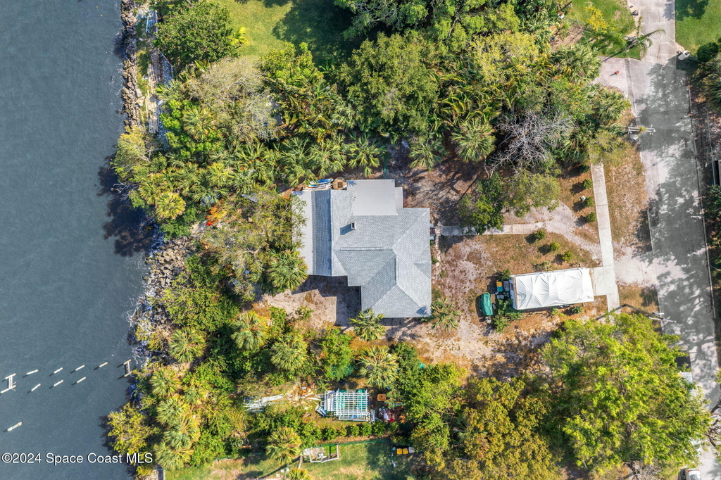 1365 Pineapple Avenue - Photo 39