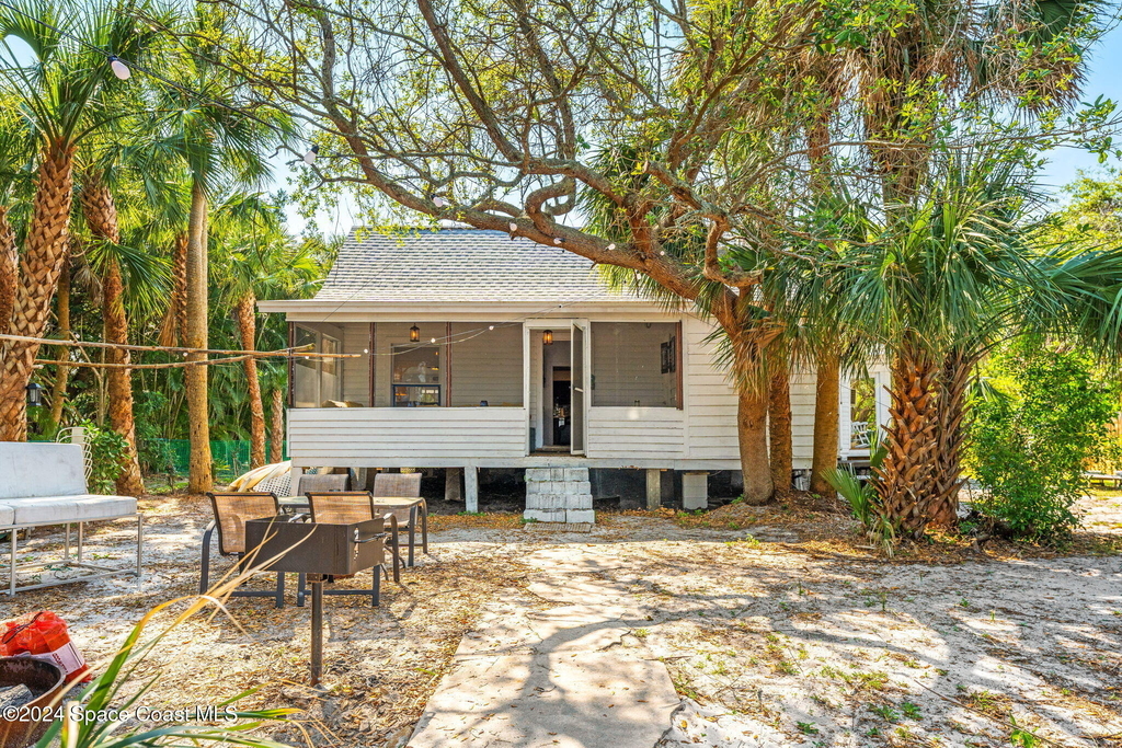 1365 Pineapple Avenue - Photo 31