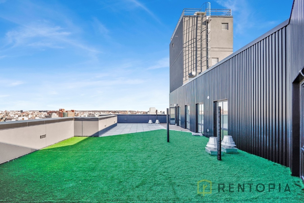 668 Bushwick Avenue - Photo 7