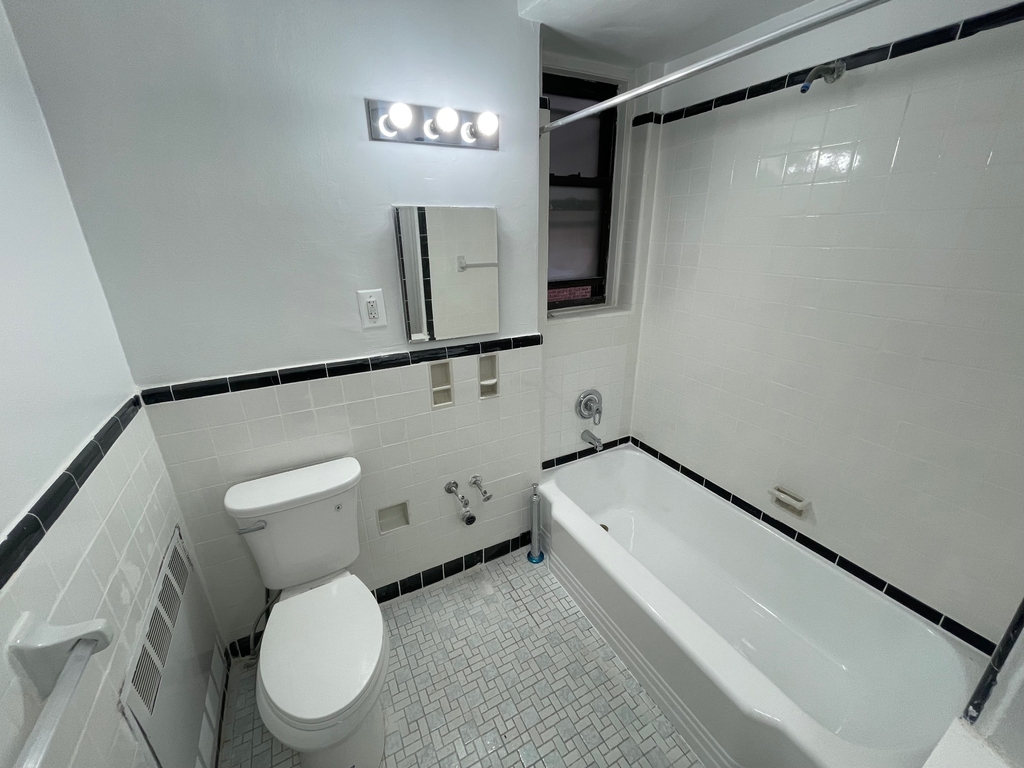 65-65 Booth Street - Photo 12