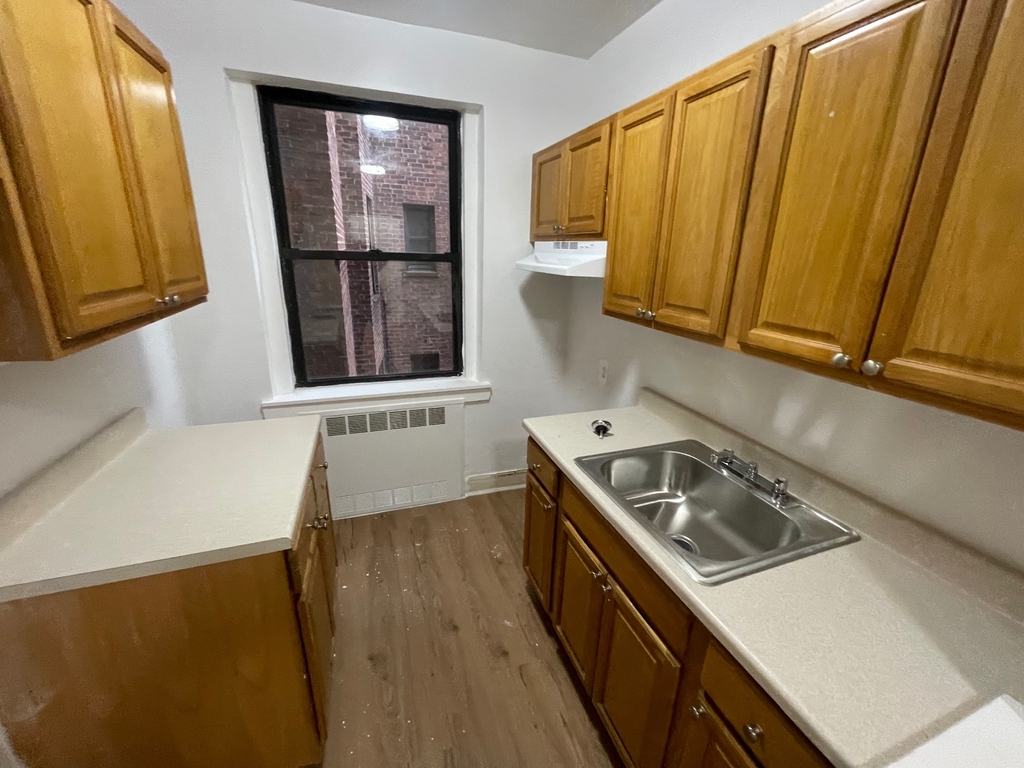 65-65 Booth Street - Photo 3