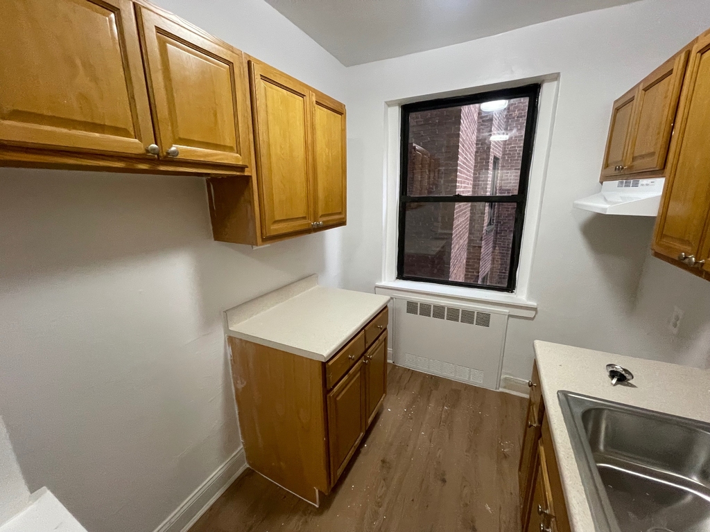 65-65 Booth Street - Photo 4