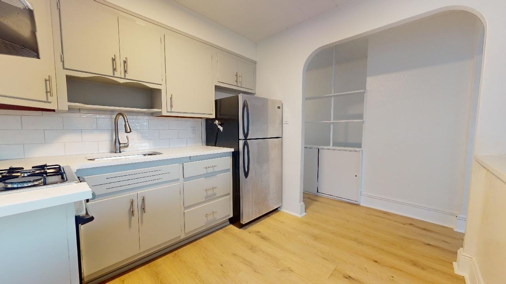 96-29 72nd Road - Photo 8