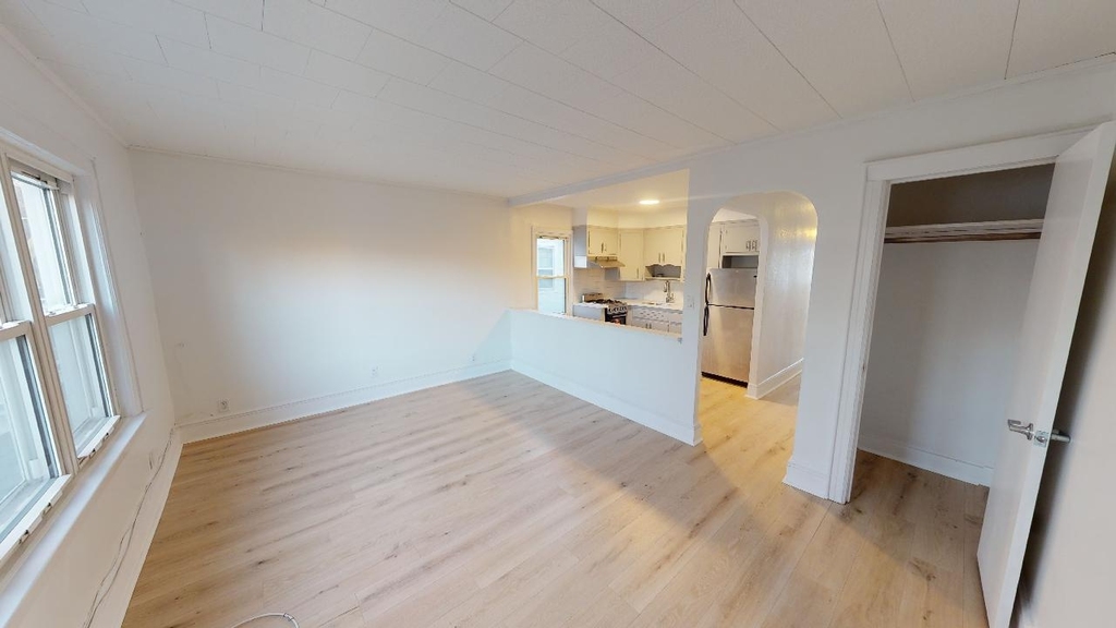 96-29 72nd Road - Photo 2