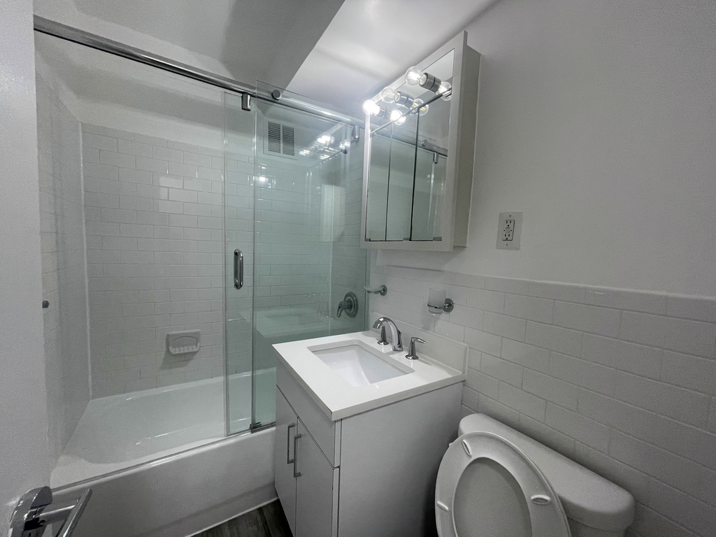 East 35th St - Photo 9