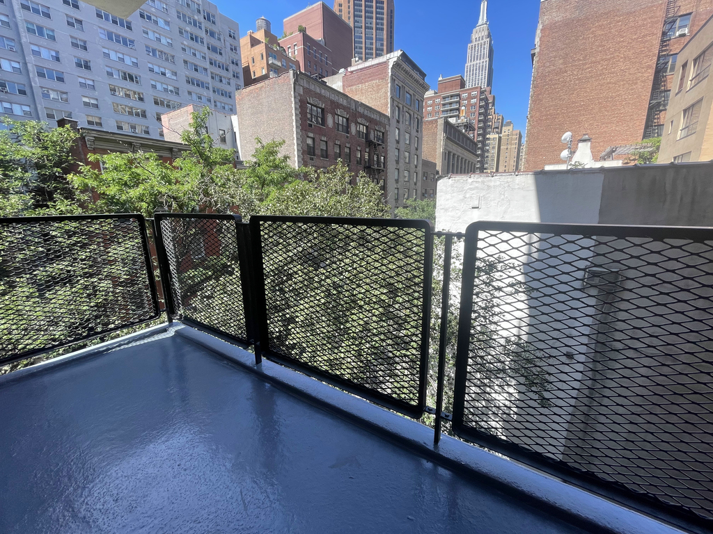 East 35th St - Photo 4