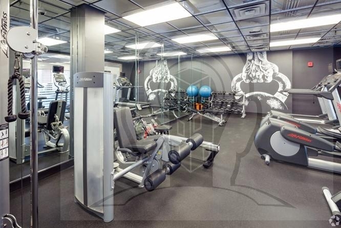 5600 N Sheridan Rd. - Photo 2