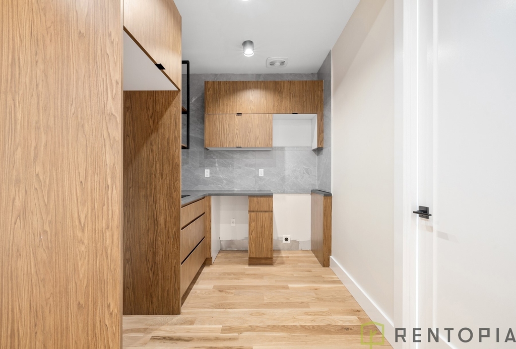272 South 1st Street - Photo 5