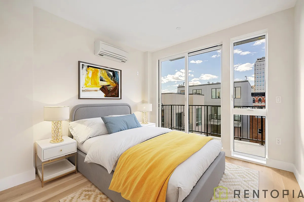 272 South 1st Street - Photo 3