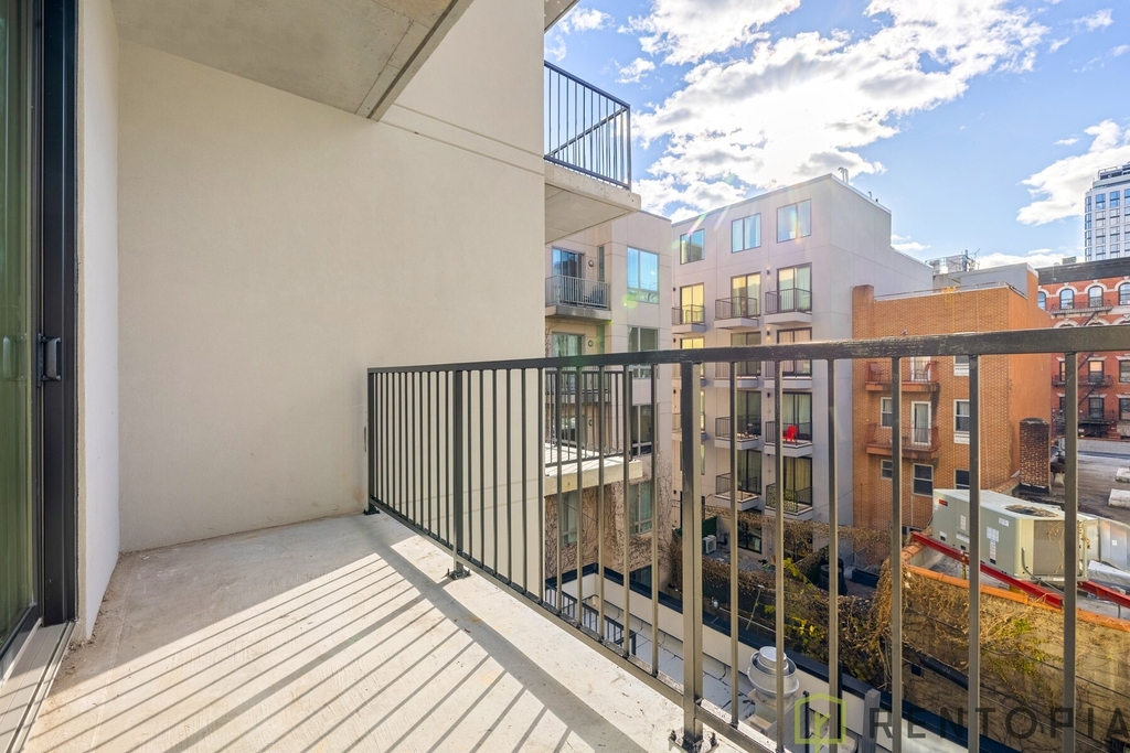 272 South 1st Street - Photo 6