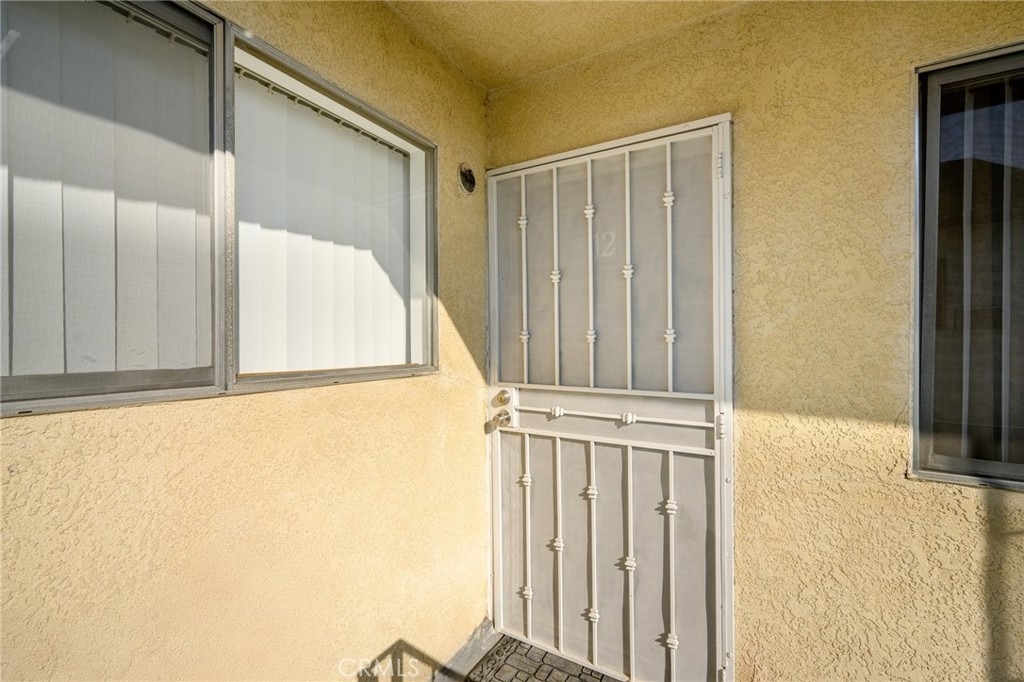 208 E Chevy Chase Drive - Photo 1