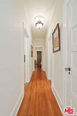 617 N Plymouth Boulevard - Photo 16