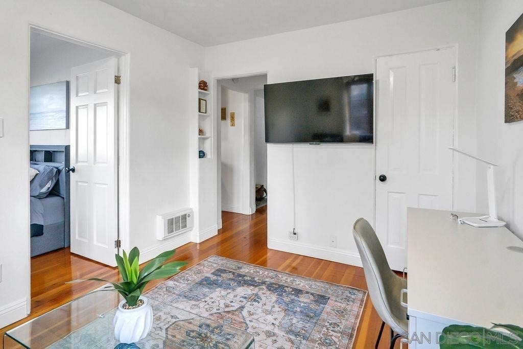 1315 Cave St - Photo 7