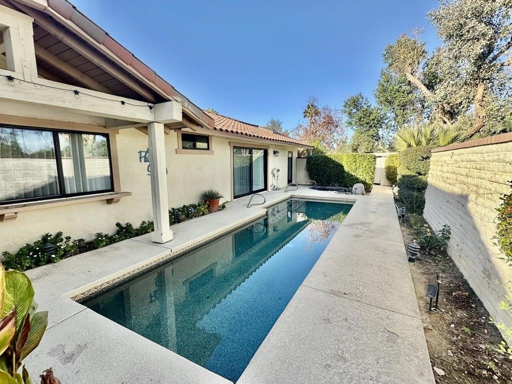 359 Villena Way - Photo 0