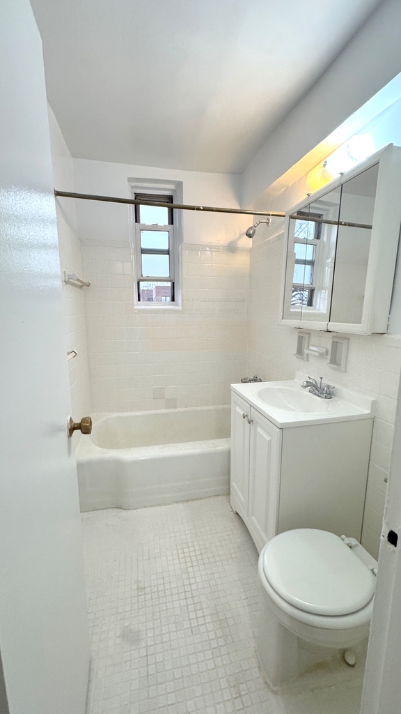 390 Rugby Road - Photo 8