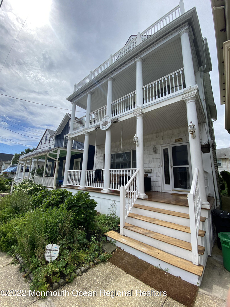 36 Surf Avenue - Photo 0