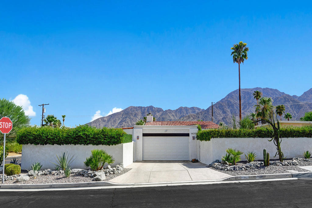54270 Avenida Alvarado - Photo 1