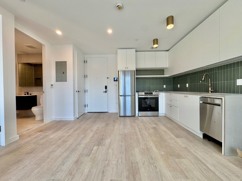 527 Grand Avenue - Photo 6