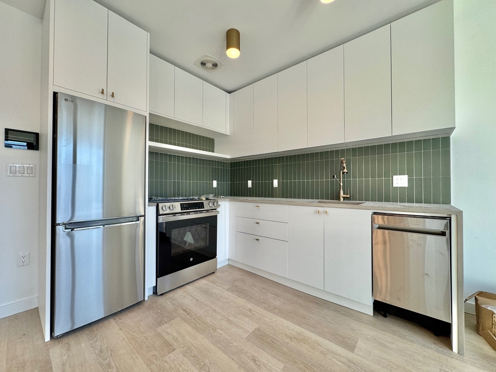 527 Grand Avenue - Photo 5