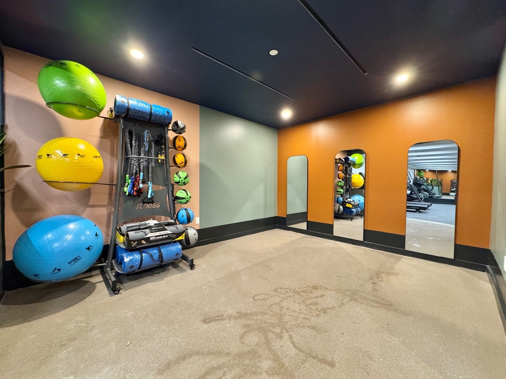 527 Grand Avenue - Photo 18