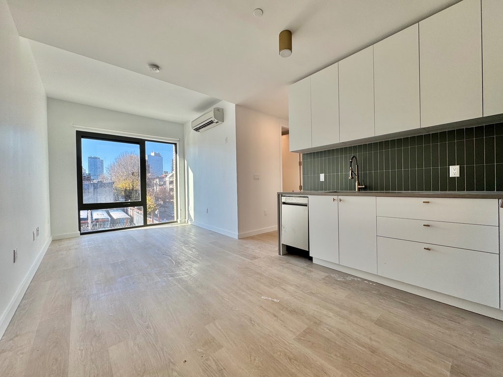 527 Grand Avenue - Photo 1