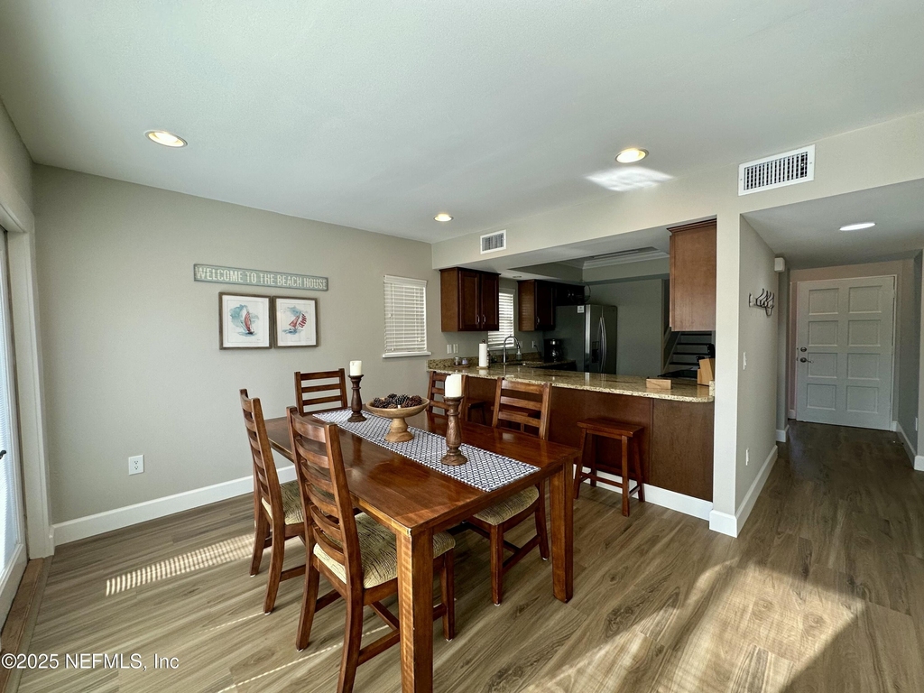 9942 Sawgrass Drive E - Photo 8