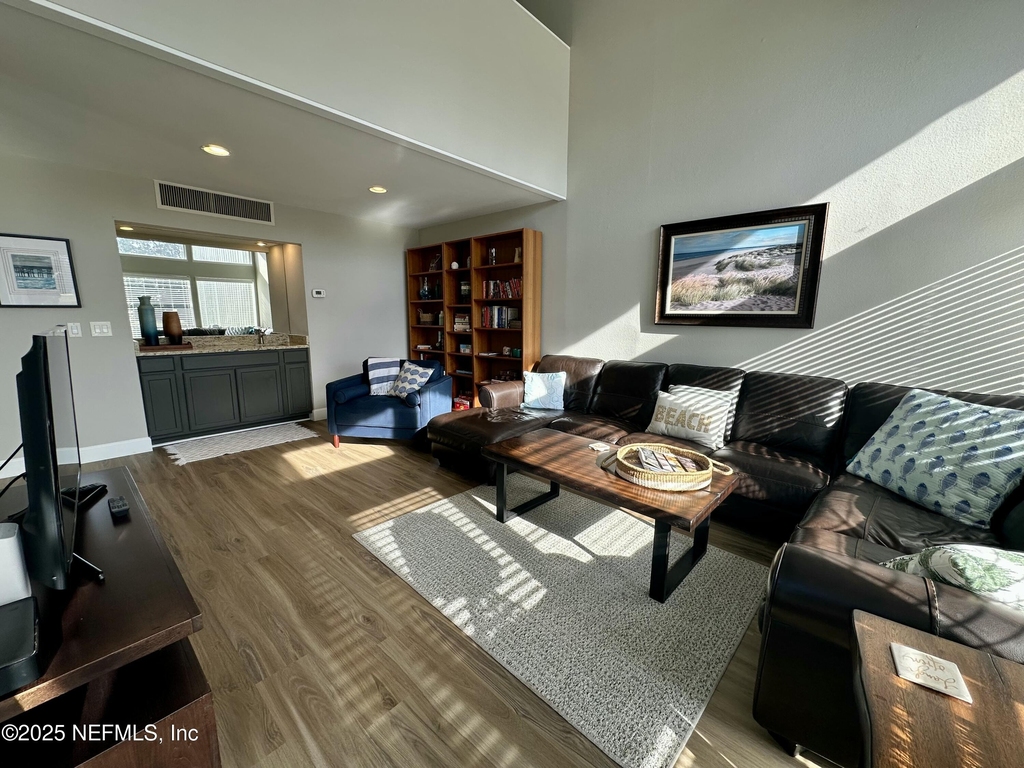 9942 Sawgrass Drive E - Photo 13