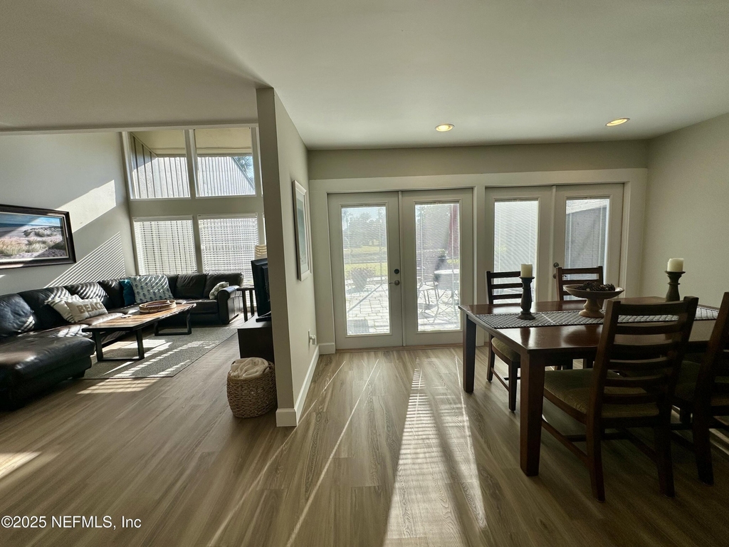 9942 Sawgrass Drive E - Photo 10