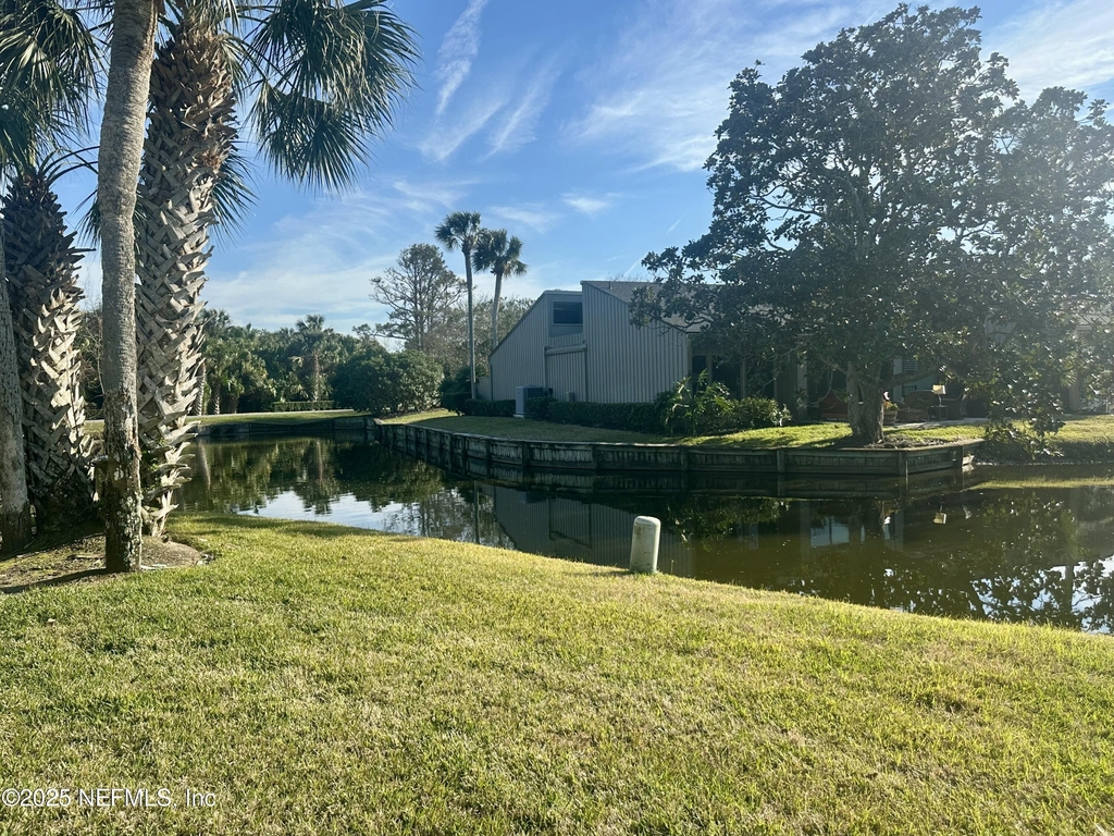 9942 Sawgrass Drive E - Photo 44