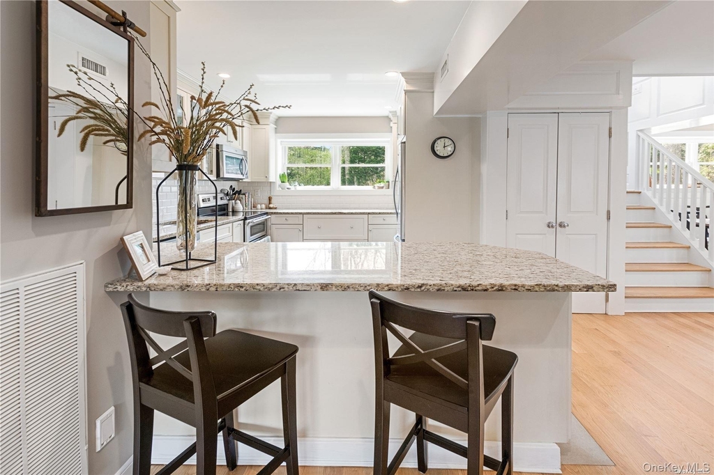 29 Missapoque Avenue - Photo 6