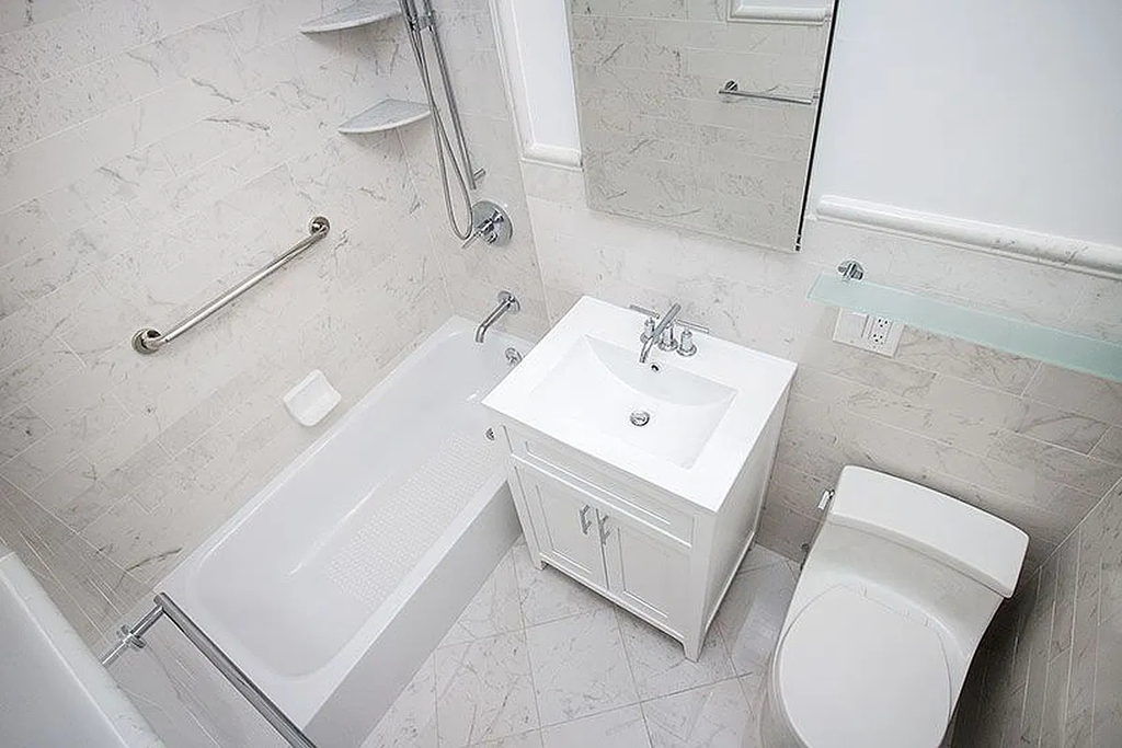 East 35th Street  - Photo 5