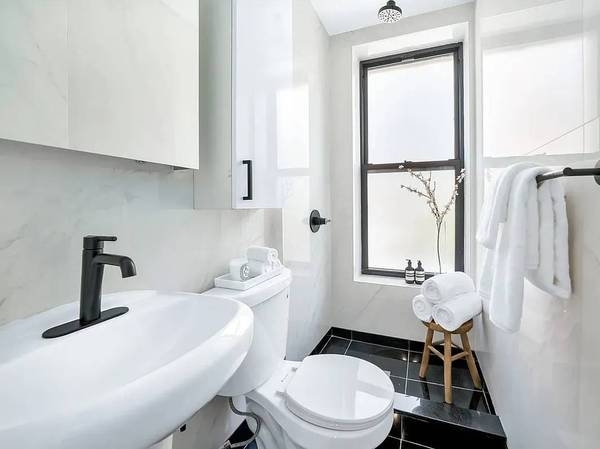 West 22nd Street  - Photo 4