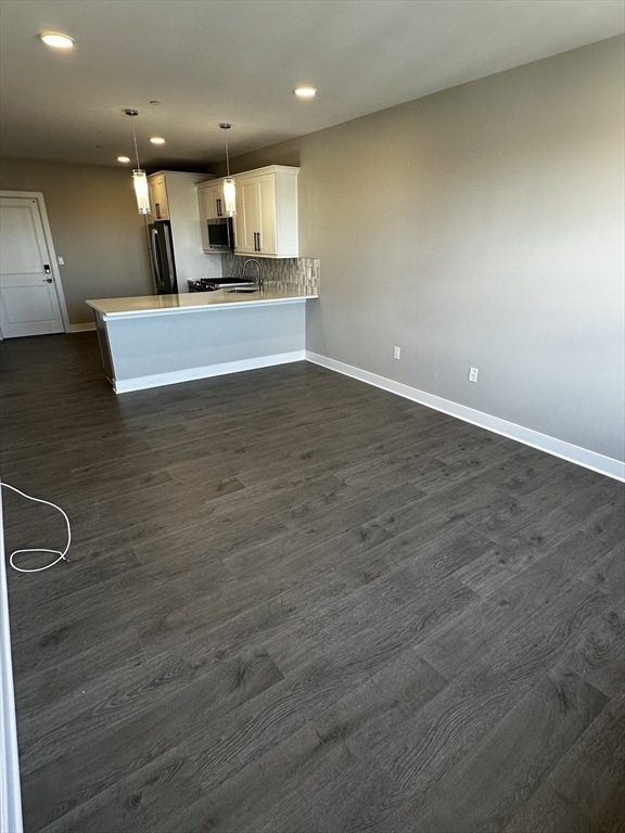 511 Hancock Street - Photo 3
