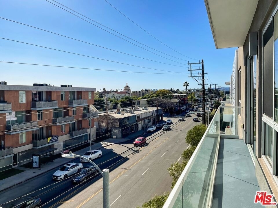 710 N El Centro Avenue - Photo 14