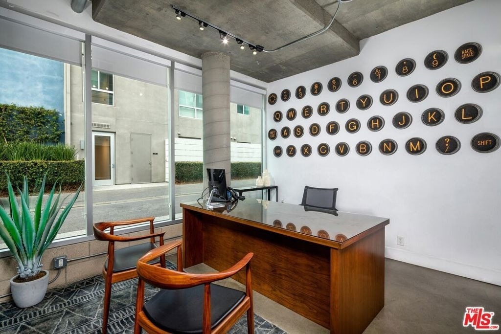 710 N El Centro Avenue - Photo 15