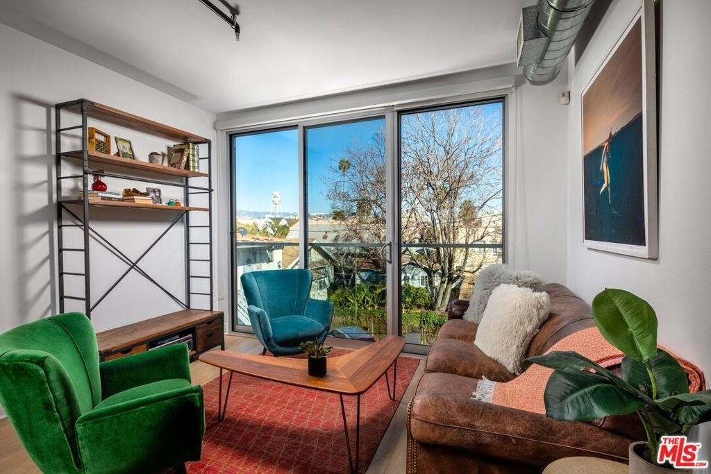 710 N El Centro Avenue - Photo 5