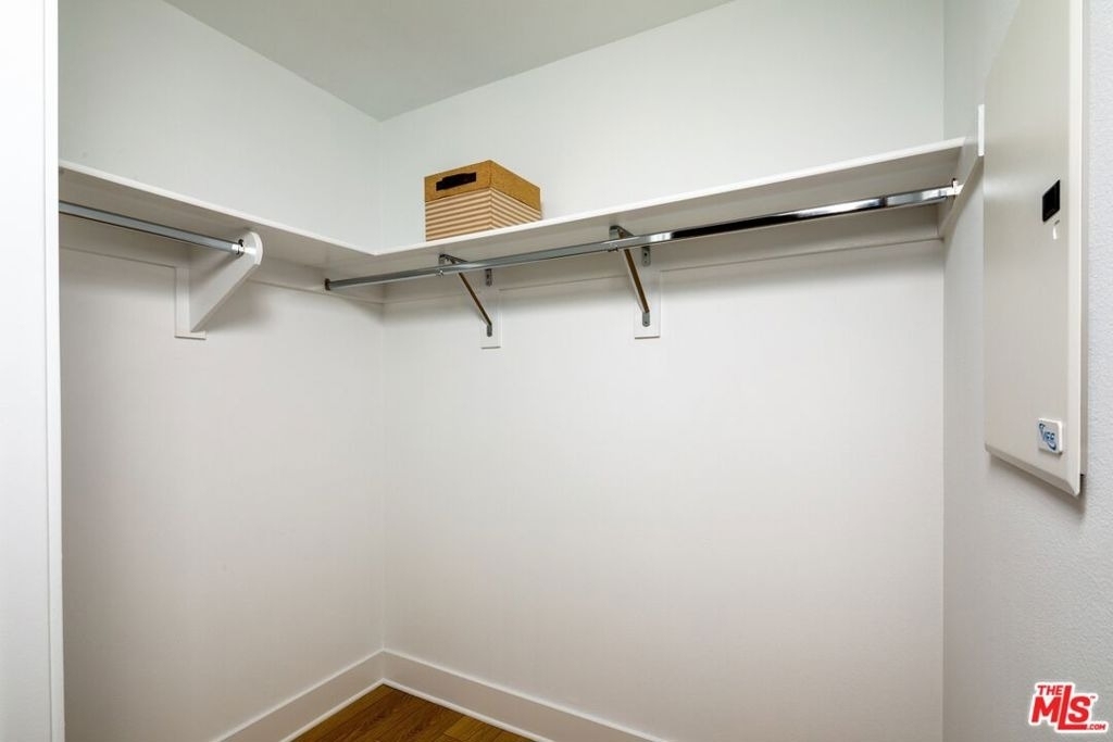 710 N El Centro Avenue - Photo 3