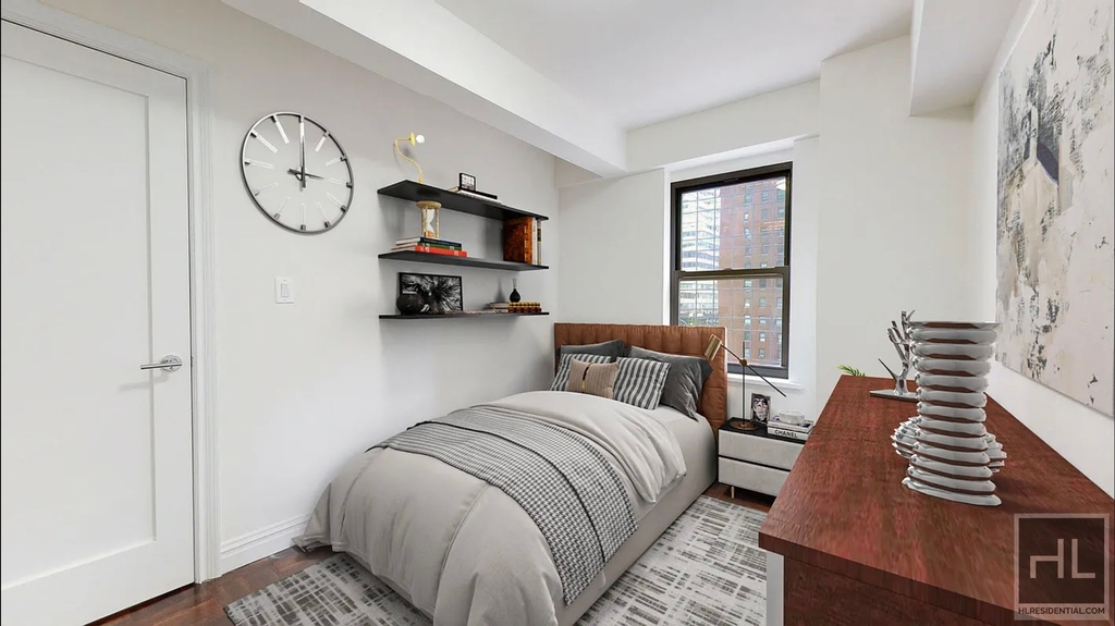 East 57th Street - Photo 2